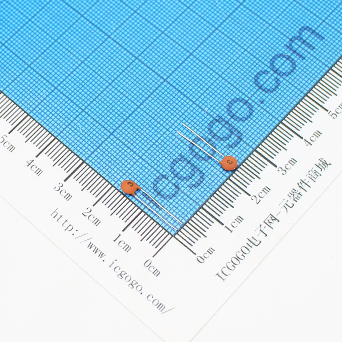 直插瓷片电容 插件 50V3PF 3pf 50V  ±20%